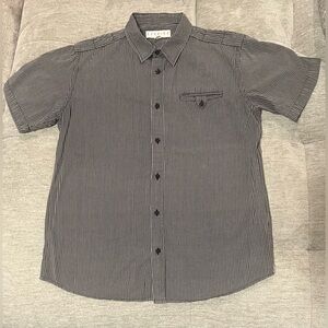 Ezekiel Black & Gray Striped Short Sleeve Button Down Collar Shirt EUC